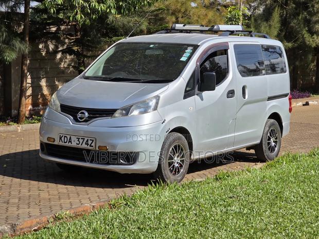 Nissan NV200 2013