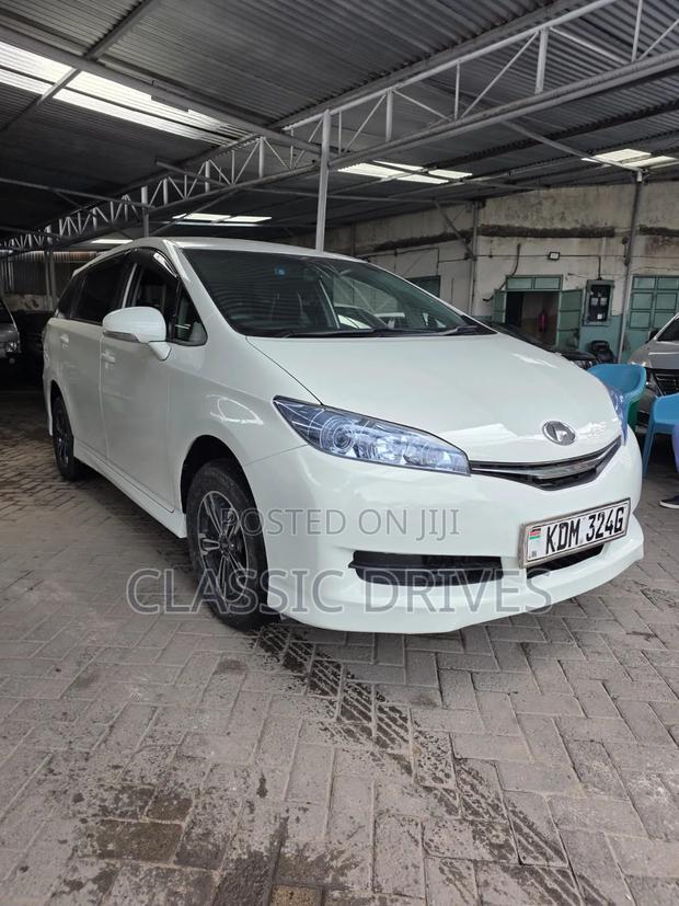 Toyota Wish 2016 White