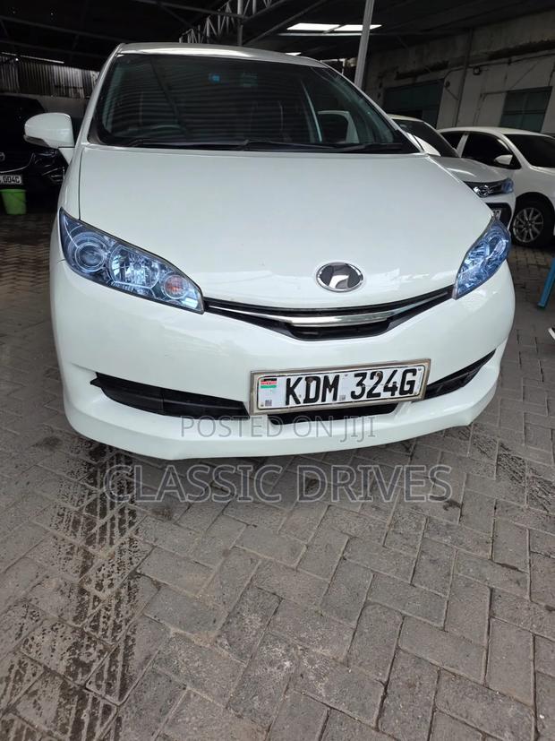 Toyota Wish 2016 White