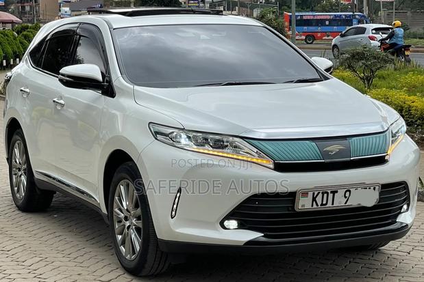 Toyota Harrier 2018 White