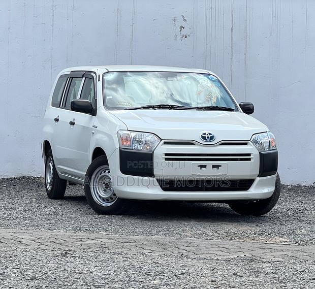 Toyota Probox 1.5 Hybrid DX 2019 White