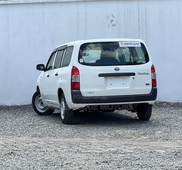 Toyota Probox 1.5 Hybrid DX 2019 White