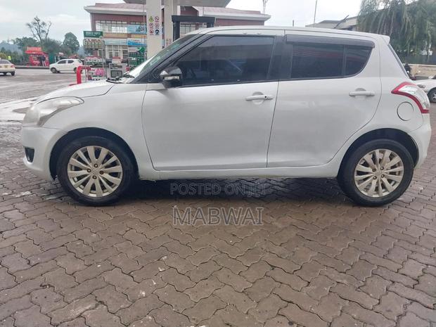 Suzuki Swift RS 2011 White