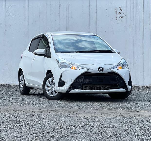Toyota Vitz 1.3 FWD 5dr 2019 White