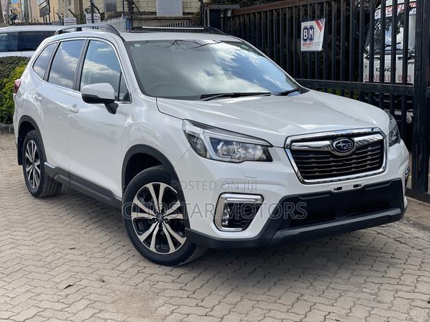 Subaru Forester Premium AWD 2019 White