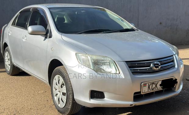 Toyota Axio 2011 Silver