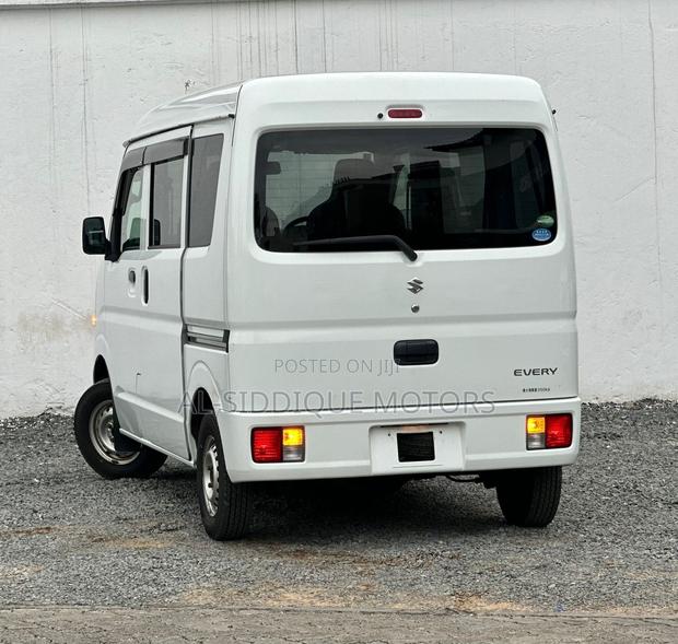 Suzuki Every Wagon 2020 White