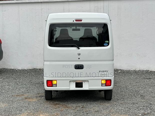 Suzuki Every Wagon 2020 White