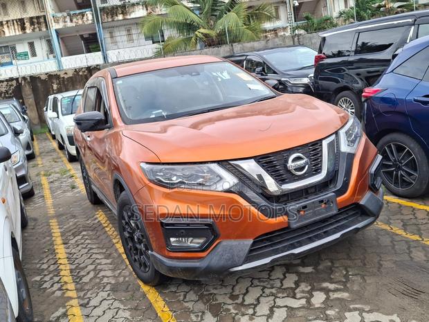 Nissan X-Trail 2019 Brown