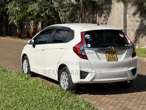 Honda Fit 2016 White