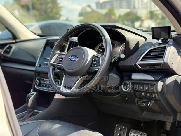 Subaru Forester 2019 Pearl