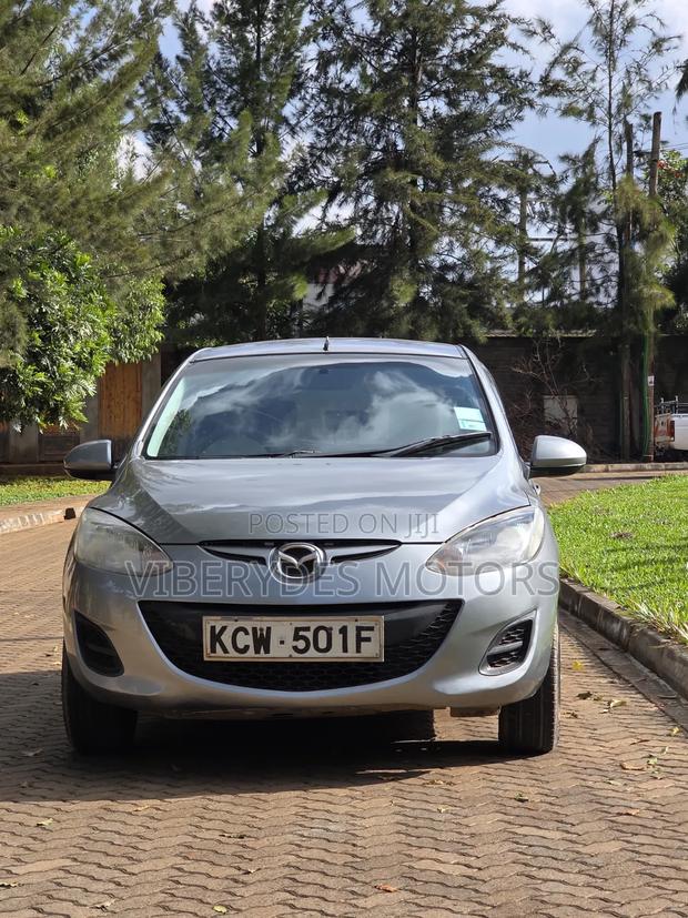 Mazda Demio 2012