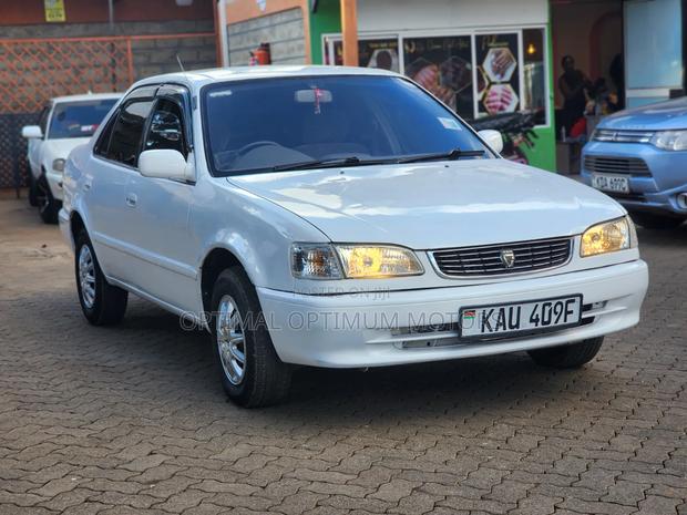 Toyota Corolla 1.6 Sedan 1997 White