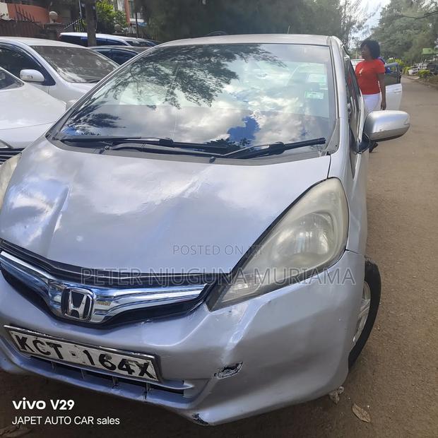 Honda Fit 2012 Silver