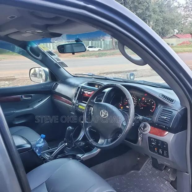 Toyota Land Cruiser Prado 2006 Gray