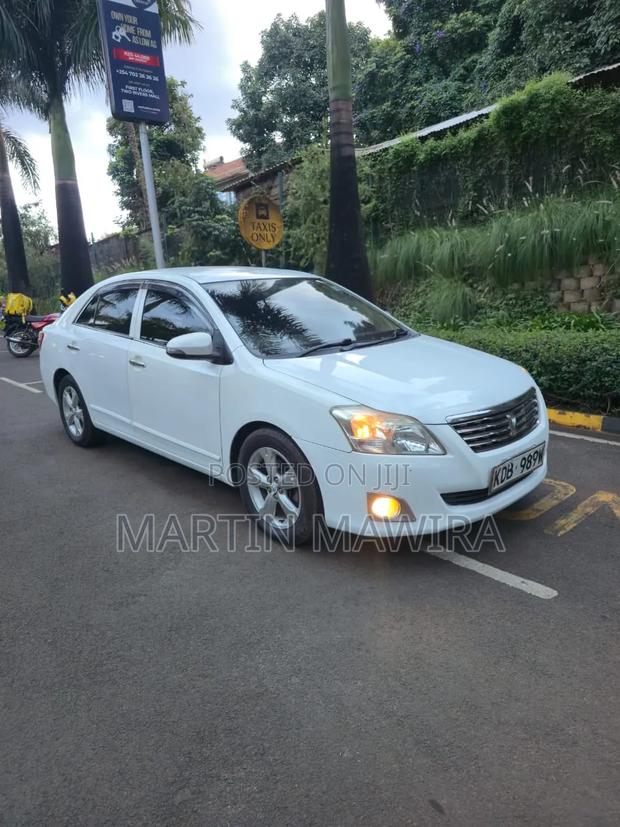 Toyota Premio 2014 White