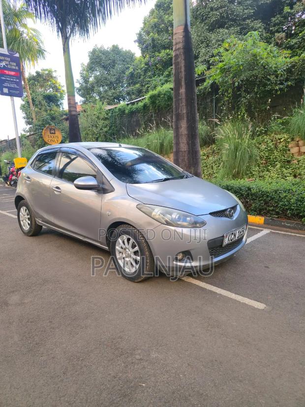Mazda Demio 2011