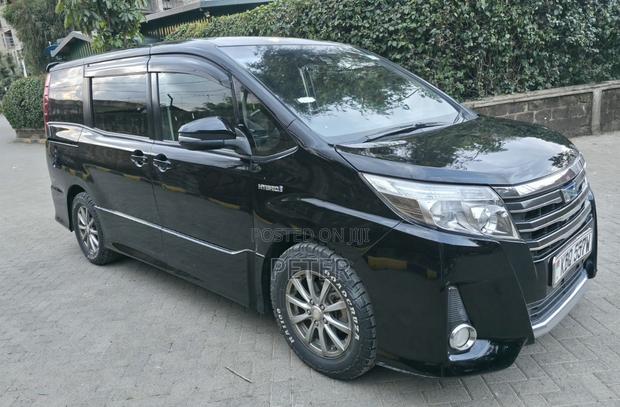 Toyota Noah 2017 Black