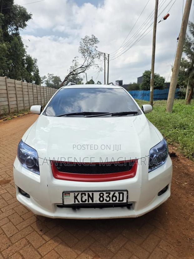 Toyota Corolla Fielder 2011 White