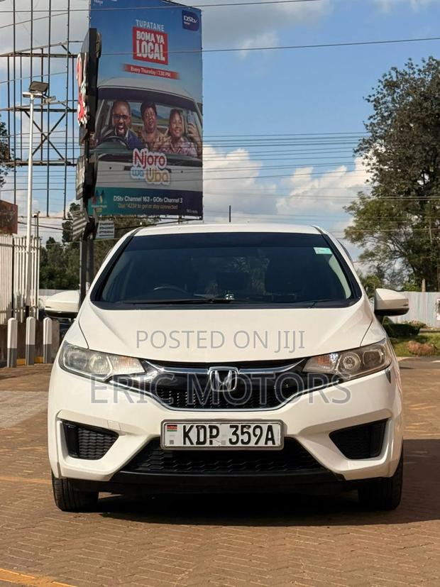 Honda Fit 2016 Off white