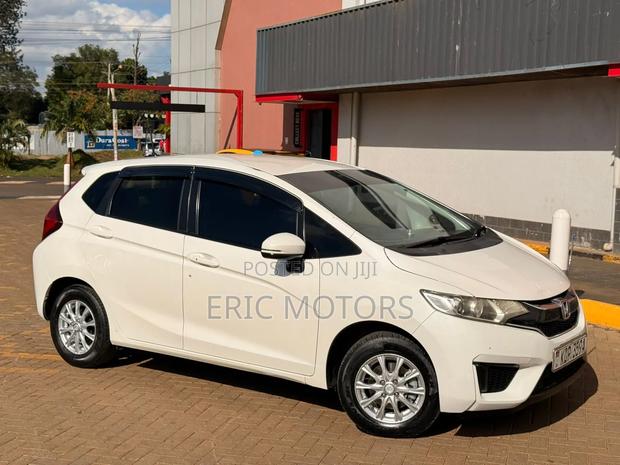 Honda Fit 2016 Off white
