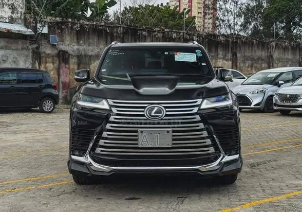 Lexus LX 600 2023 Black