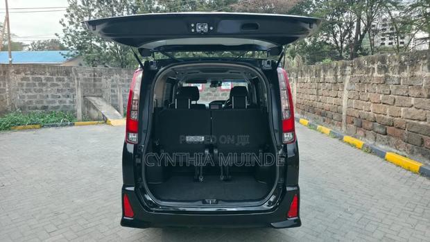Toyota Noah 2017 Black