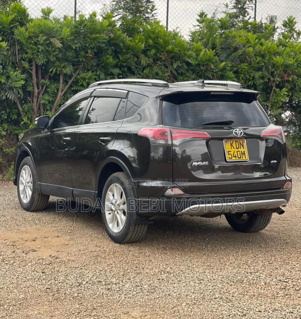 Toyota RAV4 2016 Gray