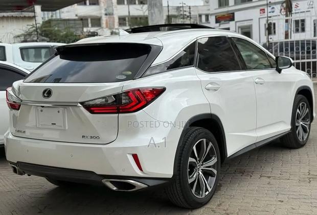 Lexus RX 300 2WD 2019 White