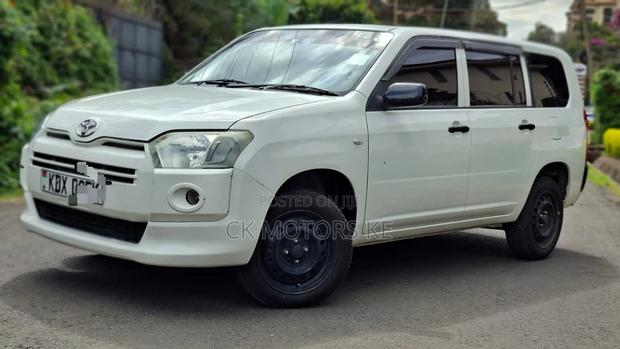 Toyota Probox 1.5 F 2WD 2018 White