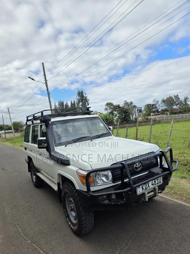 Toyota Land Cruiser 76 Series 2021 White