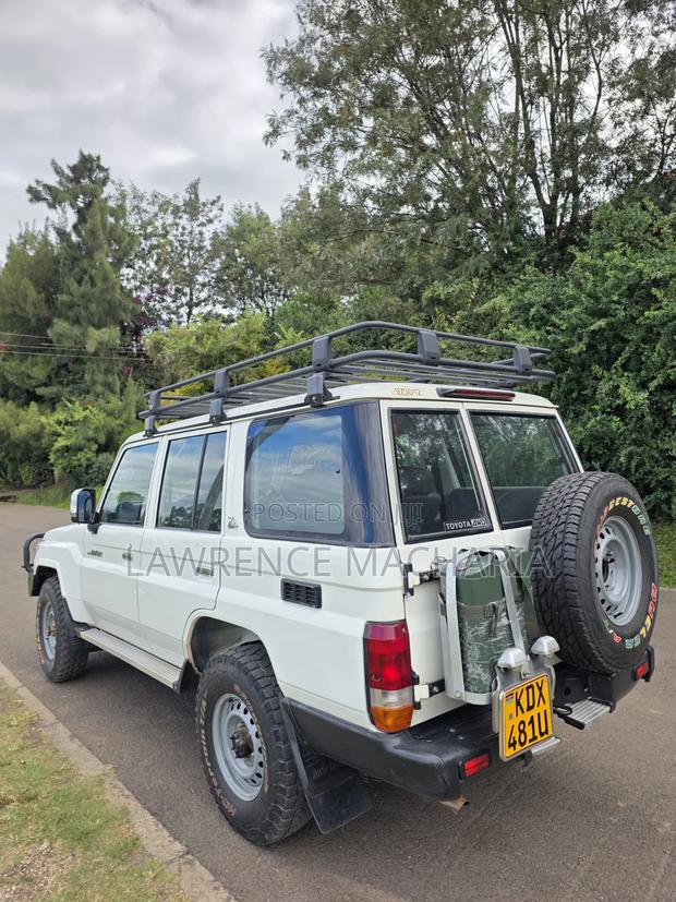 Toyota Land Cruiser 76 Series 2021 White