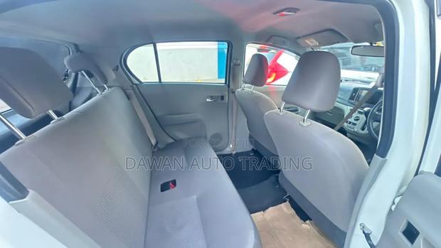 Nissan Wingroad 2010 Silver