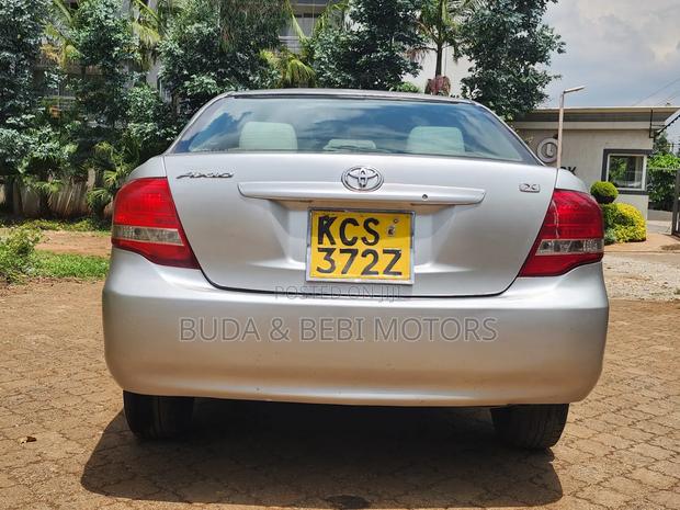 Toyota Axio 1.5 G 2WD 2012 Silver