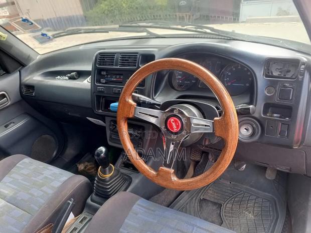 Toyota RAV4 1995 White