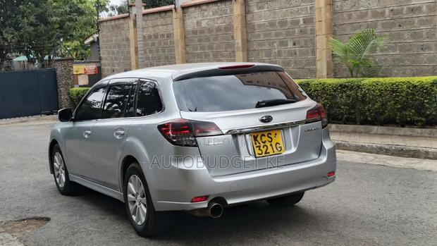 Subaru Legacy 2.0D Estate 2011 Silver