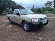 Nissan Hardbody 2000i 2006 Gold for sale