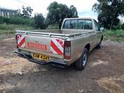 Nissan Hardbody 2000i 2006 Gold for sale