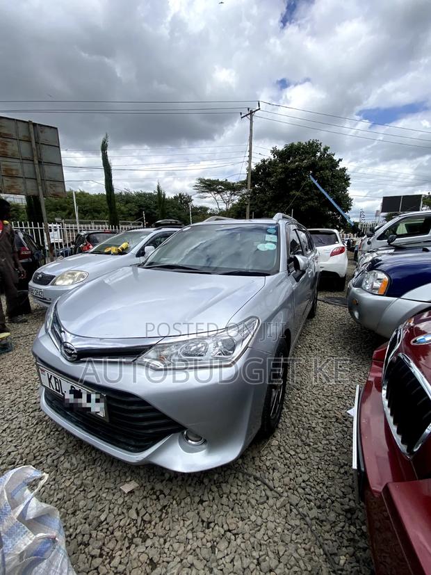 Toyota Corolla Fielder 1.5 Petrol FWD 2015 Silver