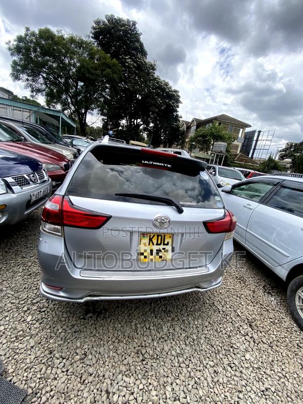 Toyota Corolla Fielder 1.5 Petrol FWD 2015 Silver