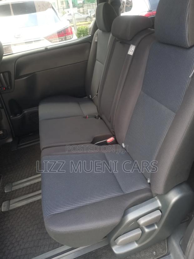 Toyota Noah 2.0 AWD (7 Seater) 2019 Brown