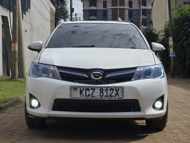 Toyota Corolla Fielder 1.5 Petrol FWD 2013 White