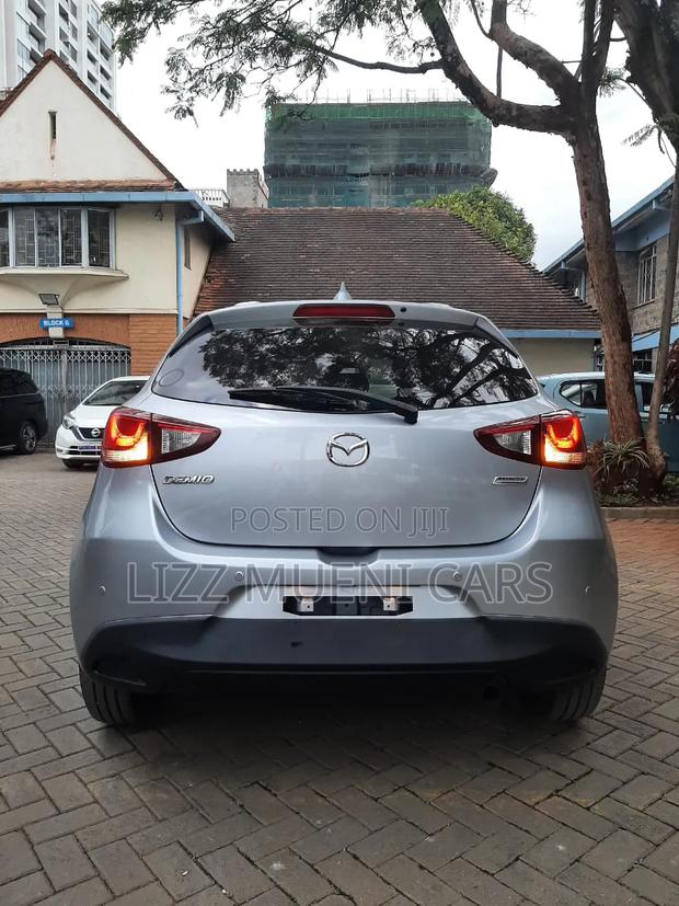 Mazda Demio 2018 Gray