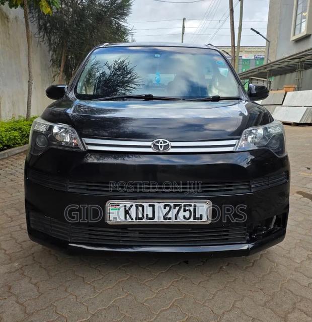 Toyota Spade 2016 Black