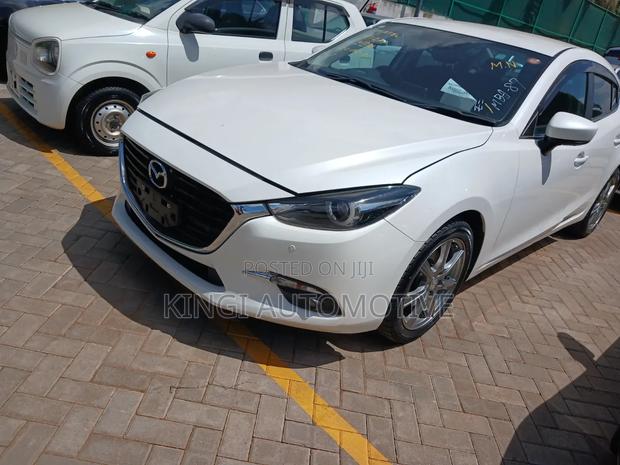 Mazda Axela 2019 White