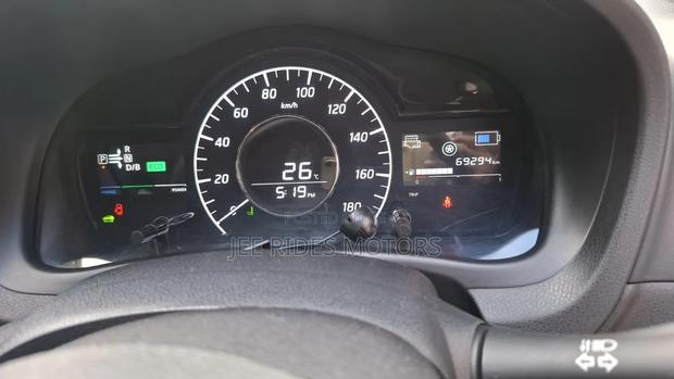 Nissan Note 2018 Silver