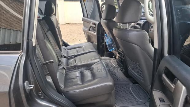 Toyota Land Cruiser 2008 Gray