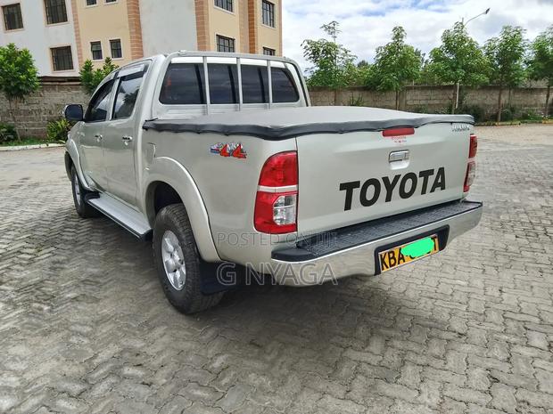 Toyota Hilux 2008 Silver