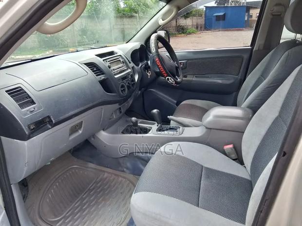 Toyota Hilux 2008 Silver