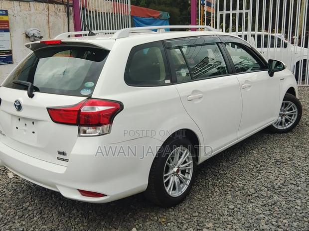 Toyota Corolla Fielder 2019 White